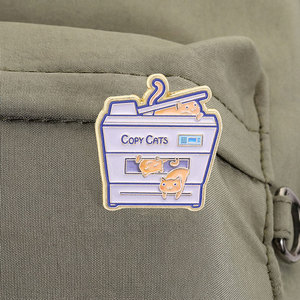 Épinglette en émail personnalisée 'Copy Cats' en métal, motif photocopieur, humoristique pour le bureau, bijou créatif en forme de chat orange, cadeau - Product Image 4