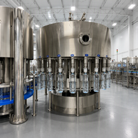 Ligne de production complète d'eau potable A-Z pour les Émirats arabes unis, Dubaï, usine d'eau pure en bouteille automatique 12000 BPH, résistante à la poussière de sable