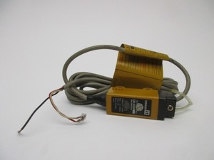 โฟโตอิเล็กทริคเซนเซอร์ E3s-x2ce4 E3s-x2ce1 E3s-x2ce2 อุปกรณ์อัตโนมัติ อะไหล่ โมดูลสวิตช์ตรวจจับระยะใกล้ ชุดควบคุม - Product Image 1