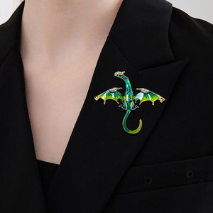 Broche Retro con Forma de Dragón Volador de Dibujos Animados con Efecto de Goteo de Aceite, Pin Personalizado para Traje de Hombre, Fabricante Transfronterizo - Product Image 3
