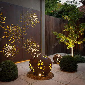 แผ่นโลหะสี่เหลี่ยมตัดด้วยเลเซอร์รูปทรงดอกเบญจมาศงานศิลปะบนหน้าจอสวนด้วยเหล็กคอร์เทน - Product Image 3