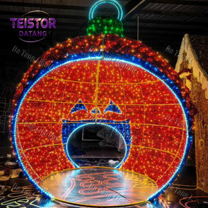 Luces de Arco de Bolas Navideñas que Crean un Camino Luminoso para Entradas Festivas en Centros Comerciales, Parques y Eventos Invernales - Product Image 4