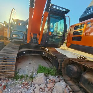 Excavatrice Hitachi ZX200 d'occasion à bas prix, 95% neuve, puissance élevée, durable, machine de 20 tonnes, composants - moteur à vendre - Product Image 5