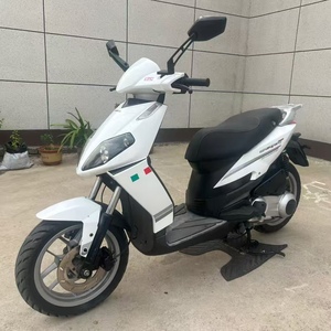 <span class=keywords><strong>Piaggio</strong></span> RA1 SportCity One, Motocicleta Urbana de <span class=keywords><strong>125cc</strong></span>, Refrigerada por Aire, 3 Válvulas, Inyección Electrónica de Combustible - Product Image 2