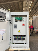 Régulateur de tension triphasé 100 KVA sur colonne 380 V, transformateur variable de fabrication industrielle, utilisé pour les laboratoires