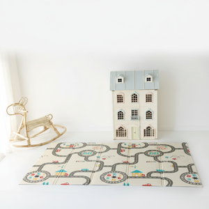 เสื่อโฟมรองพื้นสำหรับเด็กพับเก็บได้พรมสำหรับกิจกรรมเล่นเกมในร่ม XPE กันน้ำรูปแบบการแข่งขันรถยนต์ - Product Image 1