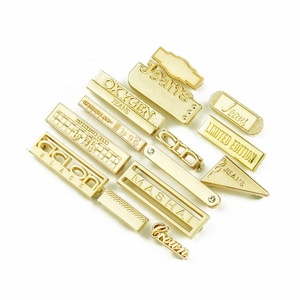 Etichette Metalliche per <span class=keywords><strong>Abbigliamento</strong></span> in Lega di Zinco con Logo Personalizzato in Rilievo, Design Placcato, Etichetta in Metallo per Vestiti di JinYi Hardware Factory - Product Image 2