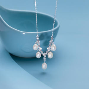S925 Pure <b>Silver</b> Light Luxury Simple Diamond Inlaid Synthetic Strong Light Pearl <b>Necklace</b> with Single Diamond Collarbone <b>Chain</b> - Product Image 2