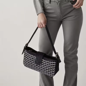 Custom Wholesale Ladies Vintage Genuine Leather Shoulder Crossbody Bags Luxury Armpit Woven Handbags for Women - Product Image 3