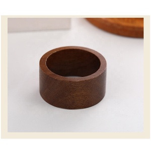 Vente en gros <span class=keywords><strong>de</strong></span> <span class=keywords><strong>ronds</strong></span> <span class=keywords><strong>de</strong></span> <span class=keywords><strong>serviette</strong></span> en <span class=keywords><strong>bois</strong></span> porte-serviettes rond maison fête table <span class=keywords><strong>de</strong></span> mariage fait à la main en <span class=keywords><strong>bois</strong></span> rond - Product Image 6