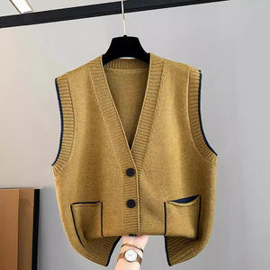 Gilet en tricot à boutons dorés pour femmes <span class=keywords><strong>Pull</strong></span> vintage sans manches avec boutons pour femmes Gilet chic Tops - Product Image 2