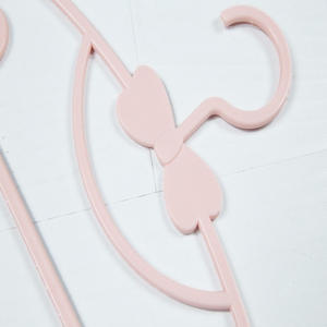 Percha para ropa de niños, tipo gancho rectangular, color aleatorio, percha de tela de terciopelo para ropa de bebé, tendedero, diseño sin rastro - Product Image 2