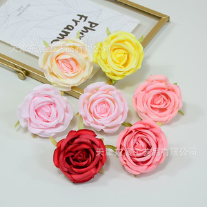 ดอกกุหลาบประดิษฐ์ Dongchen Crafts ขนาด 5.5 ซม. ทำจากผ้าไหมโพลีเอสเตอร์ สำหรับตกแต่งงานแต่งงาน กล่องของขวัญ DIY พวงหรีด และเครื่องประดับศีรษะ - Product Image 3
