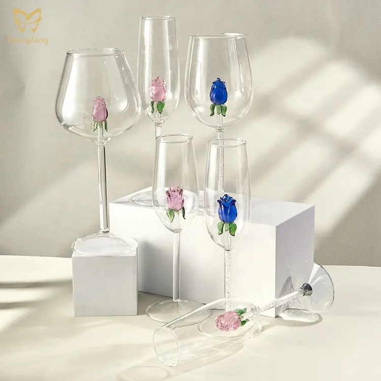 Pembe gül çiçek cam gül şampanya flüt kadehler ile roman şarap bardağı kristal gözlük şampanya bardakları