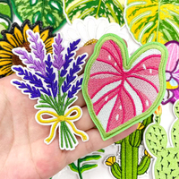 Écussons de plantes tropicales en tissu sergé 3D, motifs brodés de feuilles de Monstera variées, badges de cactus et de roses, étiquettes thermocollantes pour casquettes de camionneur