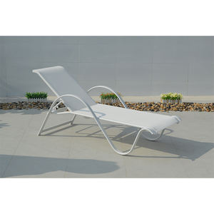 Chaise de malla de aluminio contemporáneo con mesa auxiliar para áreas de piscinas al aire libre en hoteles, villas, patios - Product Image 3