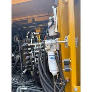 Nouvelle pelle sur pneus XE80WG de 6,9 tonnes avec moteur Yuchai et godet de 0,24 m³ – Excavatrice mobile pour la construction routière municipale – À vendre - Product Image 6