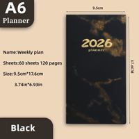 Agenda Quotidien Compact A6 2026 – Organiseur Portable 365 Jours avec Couverture en Cuir Personnalisée Haut de Gamme, Spirale et Journaux Gaufrés – Coffret Cadeau