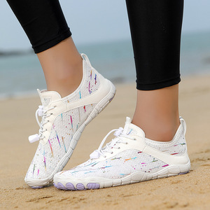 Nuevo Estilo de Zapatillas Deportivas de Gamuza para Mujer con Suela Gruesa, Antideslizantes, Amortiguadoras, para Primavera, Verano, Otoño e Invierno, con Empaque Personalizado - Product Image 1