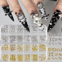 Kit de 12 grilles de breloques pour ongles en alliage style punk, étoiles, croix, pointes, anneaux de piercing pour ongles, clous pour ongles, décorations 3D pour nail art, fournitures pour ongles
