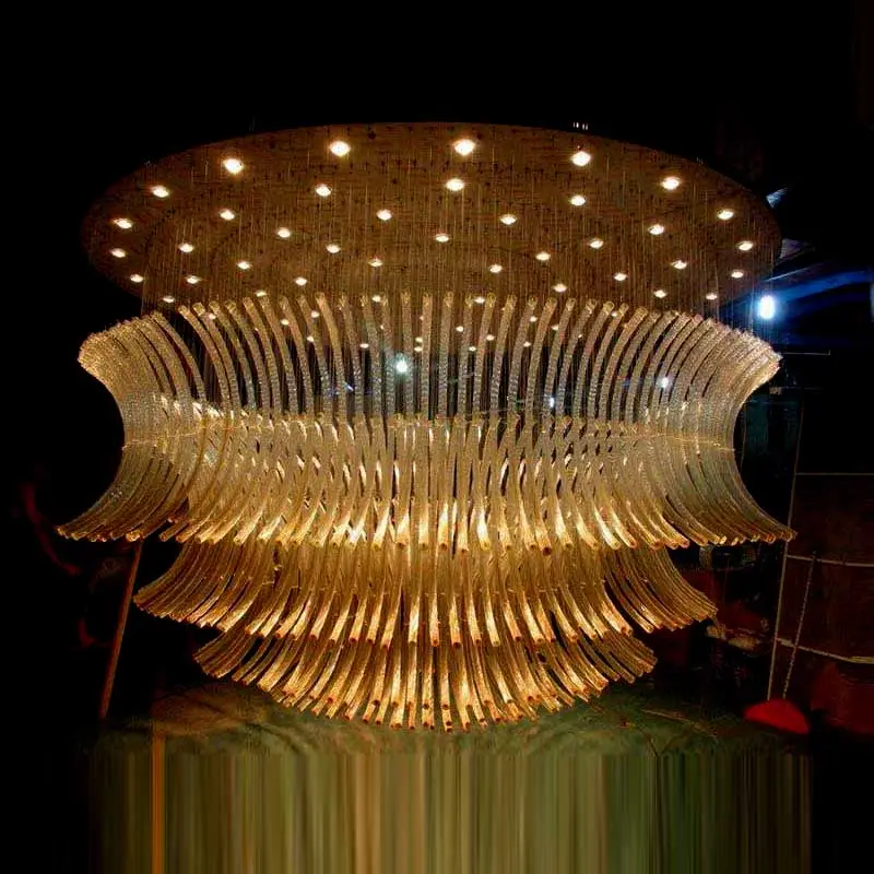 ホテルヴィラペンダント照明リビングルームの寝室の高い天井ランプ用の大きなアートティーカラームラノロッドガラスシャンデリア