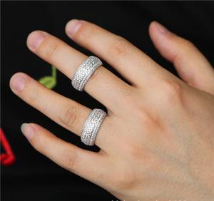 Atacado Nova Moda Preço Barato Anel Banhado a Ouro 18K para Mulheres e Homens Hip Hop Iced Out com Moissanite Simulada - Product Image 2