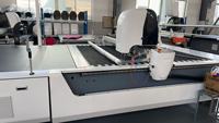 Machine de découpe automatique de tissus pour jouets en peluche destinée aux fabricants de jouets en peluche