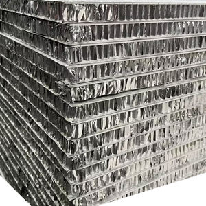 Panneau de <span class=keywords><strong>façade</strong></span> en aluminium nid d'abeille architectural Revêtement de bâtiment moderne Système <span class=keywords><strong>extérieur</strong></span> haute résistance - Product Image 3