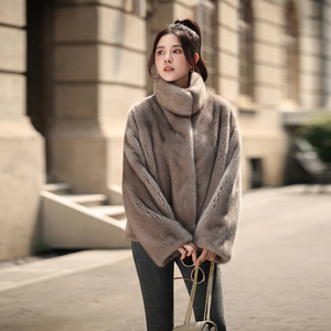 Manteau <span class=keywords><strong>en</strong></span> fourrure de vison court décontracté pour femmes, nouveau design 2025, avec col <span class=keywords><strong>en</strong></span> velours et doublure <span class=keywords><strong>en</strong></span> soie, <span class=keywords><strong>veste</strong></span> d'hiver de luxe - Product Image 3