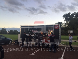 Slang New trailer La franquicia de la calle presenta un trailer móvil gourmet de helado de comida frita con gofres con todas las funciones - Product Image 6