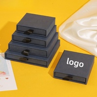 Boîte à bijoux de luxe en papier écologique avec revêtement UV, gaufrage et doublure en éponge, taille/couleur personnalisable pour bijoux et montres
