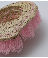 Chapeau en paille de palmier Pandanus tissé à la main, style tribu marocaine, avec des glands
