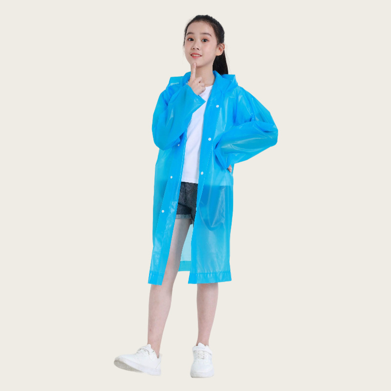 Imperméable bleu emballé individuellement