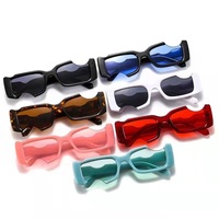 2021 Nouvelles lunettes de soleil personnelles de style Hip Hop à la mode pour hommes et femmes avec cadre en PC durable