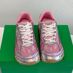 Zapatillas Deportivas de Diseño en Cuero Genuino con Cordones, Punta Cerrada, Color Rosa, Antideslizantes, Líneas Elegantes, Estilo Retro para Uso Diario - Product Image 3