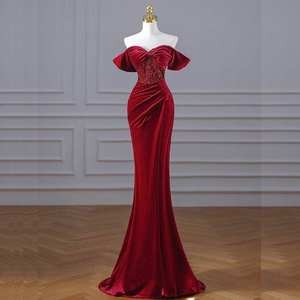 <span class=keywords><strong>Vestido</strong></span> de Fiesta de Noche de Alta Calidad <span class=keywords><strong>Rojo</strong></span> Navideño Largo hasta el Suelo con Perlas y Lentejuelas <span class=keywords><strong>Corte</strong></span> <span class=keywords><strong>Sirena</strong></span> Hombros Descubiertos Satén Gala Formal - Product Image 1