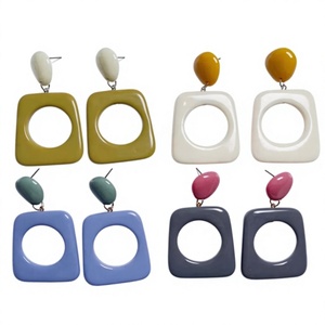Boucles d'oreilles créoles en perles de résine colorées, uniques, multicolores, plaquées or, style bohème, bijoux élégants pour femme - Product Image 6