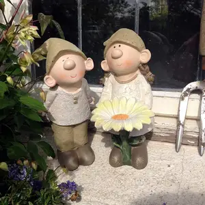 Polyresin/resina Gnomo Bill y Beryl elfos parado Daisy jardín ornamento Gnome de jardín de hadas troll Imp Daisy
