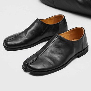 2026 New Arrival Mens Split Toe Loafers British Style Slip On Casual Shoes Fashion <b>Thin</b> Sole Leather Shoes - Product Image 2