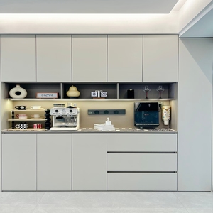 <span class=keywords><strong>Buffet</strong></span> <span class=keywords><strong>gris</strong></span> <span class=keywords><strong>clair</strong></span> moderne pour la maison et l'hôtellerie, au design élégant et avec des étagères ouvertes pour un rangement stylé - Product Image 3