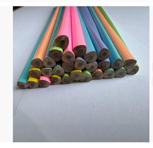 ดินสอไม้คุณภาพสูงขนาด 7 นิ้ว สีดำ สำหรับนักเรียน เขียนได้ วาดได้ พร้อมยางลบ ตัวด้ามสีเหลือง ยี่ห้อ JIXING รับสกรีนโลโก้ - Product Image 2