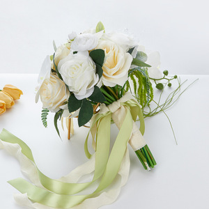<span class=keywords><strong>Bouquet</strong></span> de mariage Saint Valentin fait à la main de luxe <span class=keywords><strong>Bouquet</strong></span> de mariée <span class=keywords><strong>blanc</strong></span> fleurs artificielles <span class=keywords><strong>vert</strong></span> thème sauvage cascade Rose <span class=keywords><strong>Bouquet</strong></span> - Product Image 4