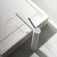 Robinet de lavabo monocommande moderne de luxe blanc mat en laiton massif pour salle de bain
