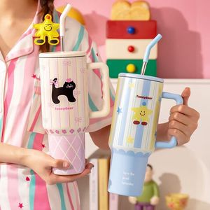 Nouvelle conception de gobelets isothermes de 40 oz, tasse de voyage à motif de dessin animé, bouteille thermos en acier inoxydable sans BPA, tasses cadeaux personnalisées - Product Image 1