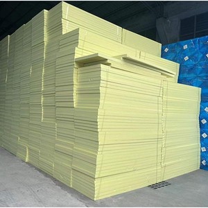 Panneau XPS en polystyrène haute densité, classe d'incendie B1, pour isolation des murs extérieurs, des toitures et des sols - Product Image 1