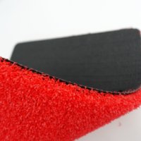 Gazon artificiel en rouleau de haute densité imperméable rouge pur pour terrain de golf - Tapis de gazon synthétique en plastique