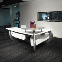 Mobilier de bureau moderne et luxueux blanc brillant Table de jeu Bureau de mode contemporain pour PDG en forme de L avec tiroirs