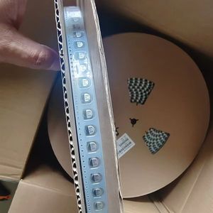 Condensateur électrolytique en aluminium Rubycon SMD 25th V33M6.3 x 6.1 - Product Image 5