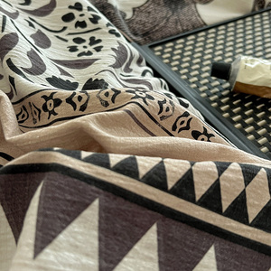 Set di Biancheria da Letto in Misto Lino e Cotone Lavato, Modello Vintage con Bottoni, Quattro Pezzi, Copripiumino e Lenzuola 300tc - Product Image 3