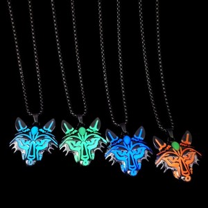 HipHop Halloween Luminous <span class=keywords><strong>Wolf</strong></span> Head Colgante Collares Vintage Street Dashing Night Lights Cool <span class=keywords><strong>Wolf</strong></span> Heads Collar - Product Image 4